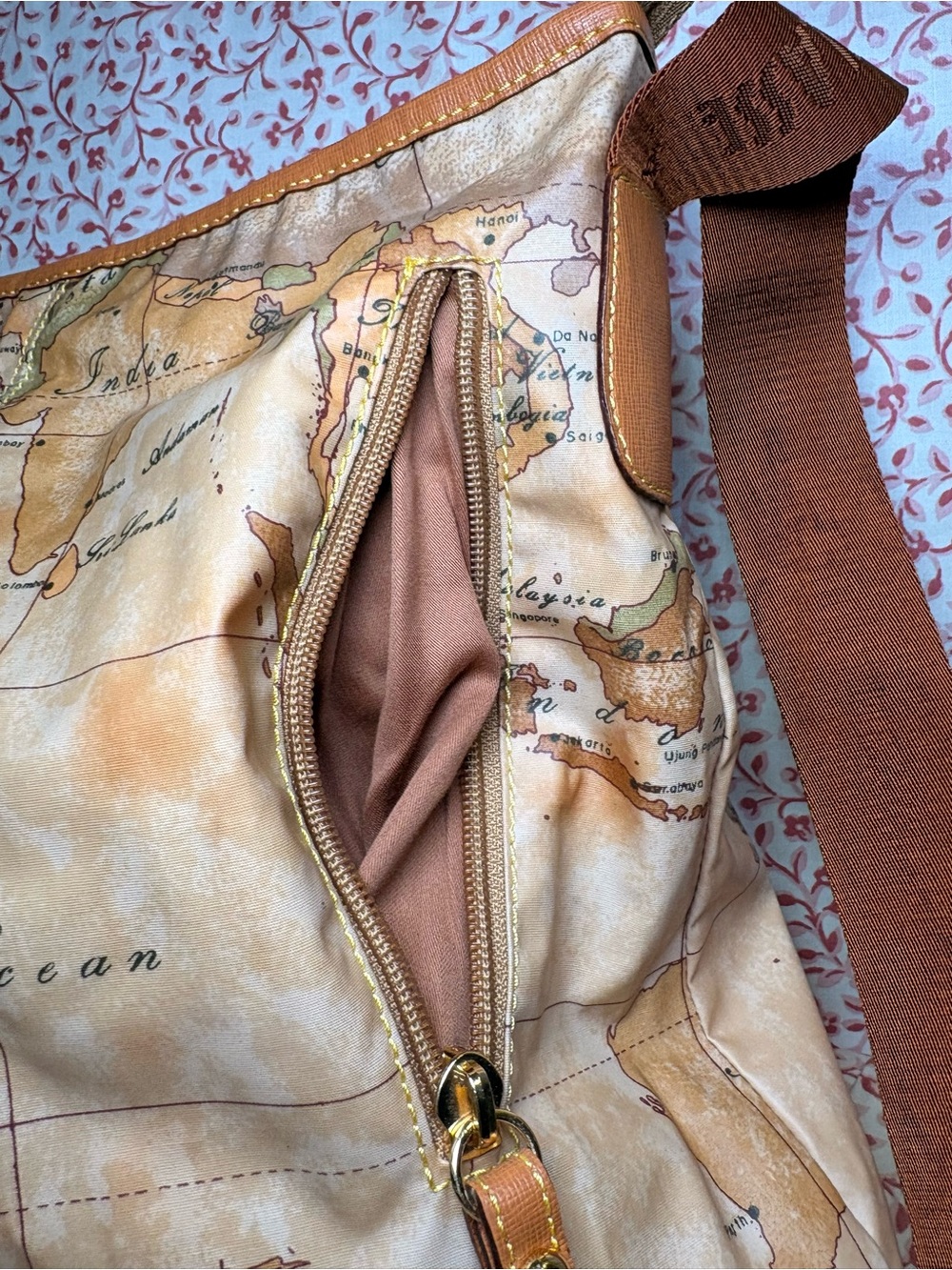 Alviero Martini Map-Print Crossbody in Tan and Brown - Picture 3 of 8
